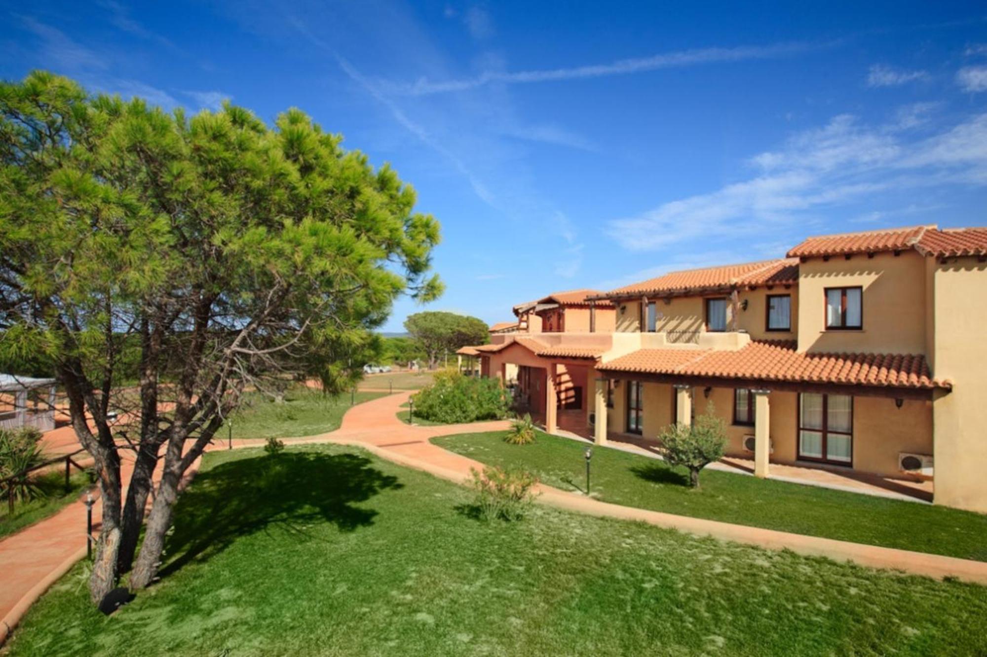 Residence Baia Dei Mirti Vignola Mare Luaran gambar