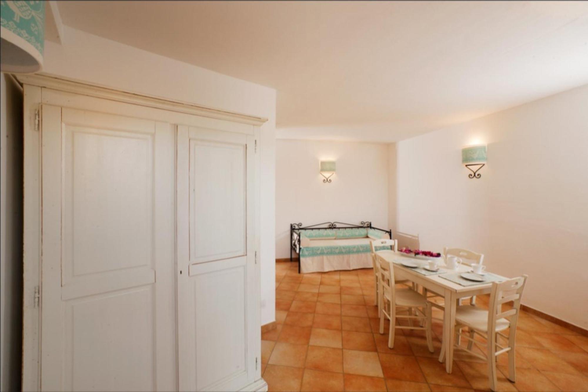 Residence Baia Dei Mirti Vignola Mare Luaran gambar