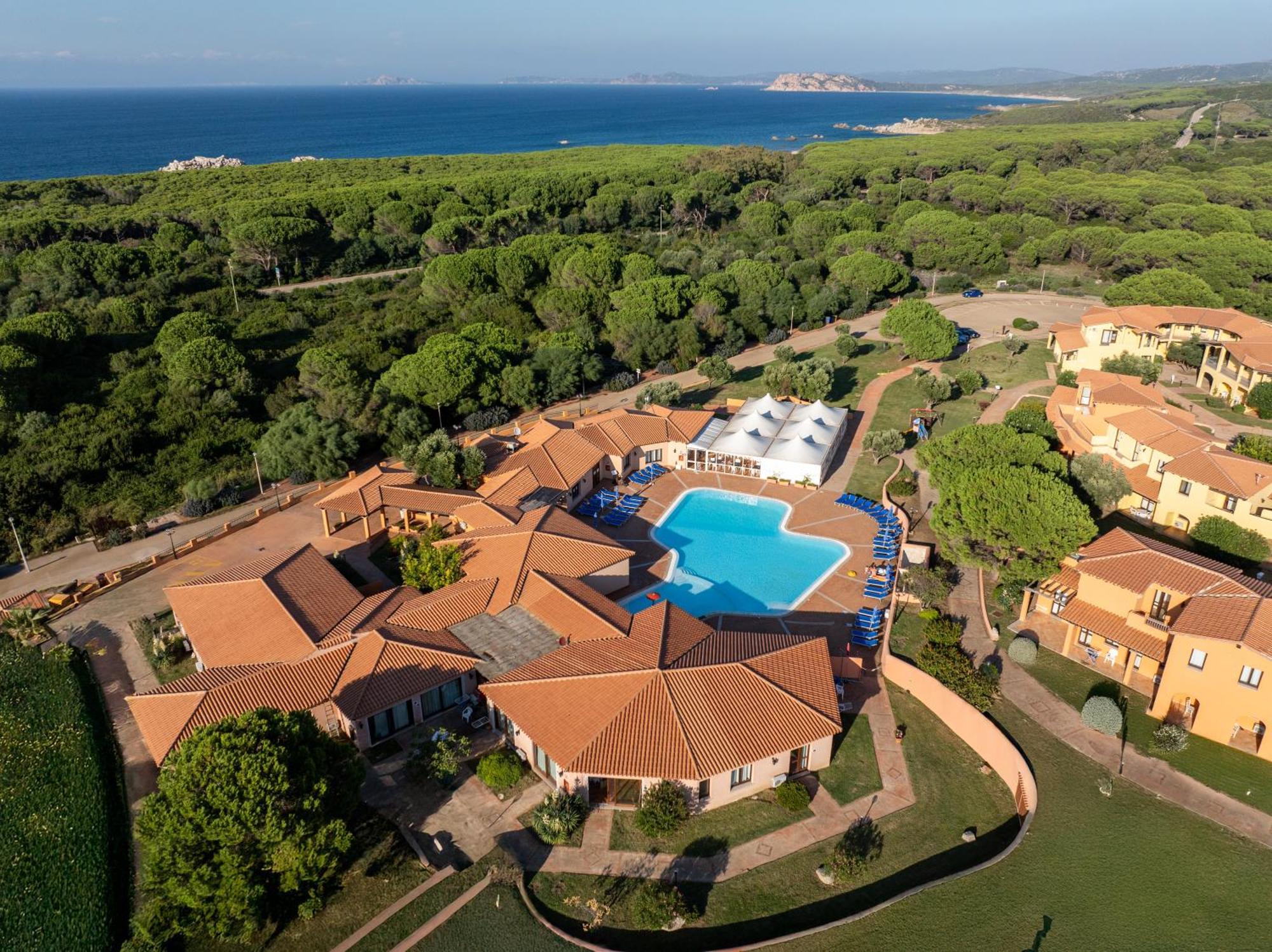 Residence Baia Dei Mirti Vignola Mare Luaran gambar