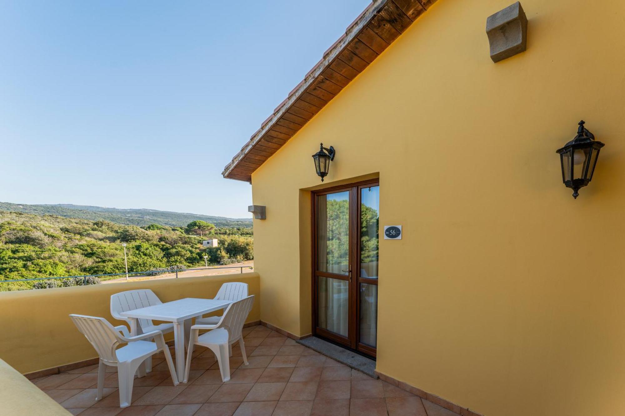 Residence Baia Dei Mirti Vignola Mare Luaran gambar
