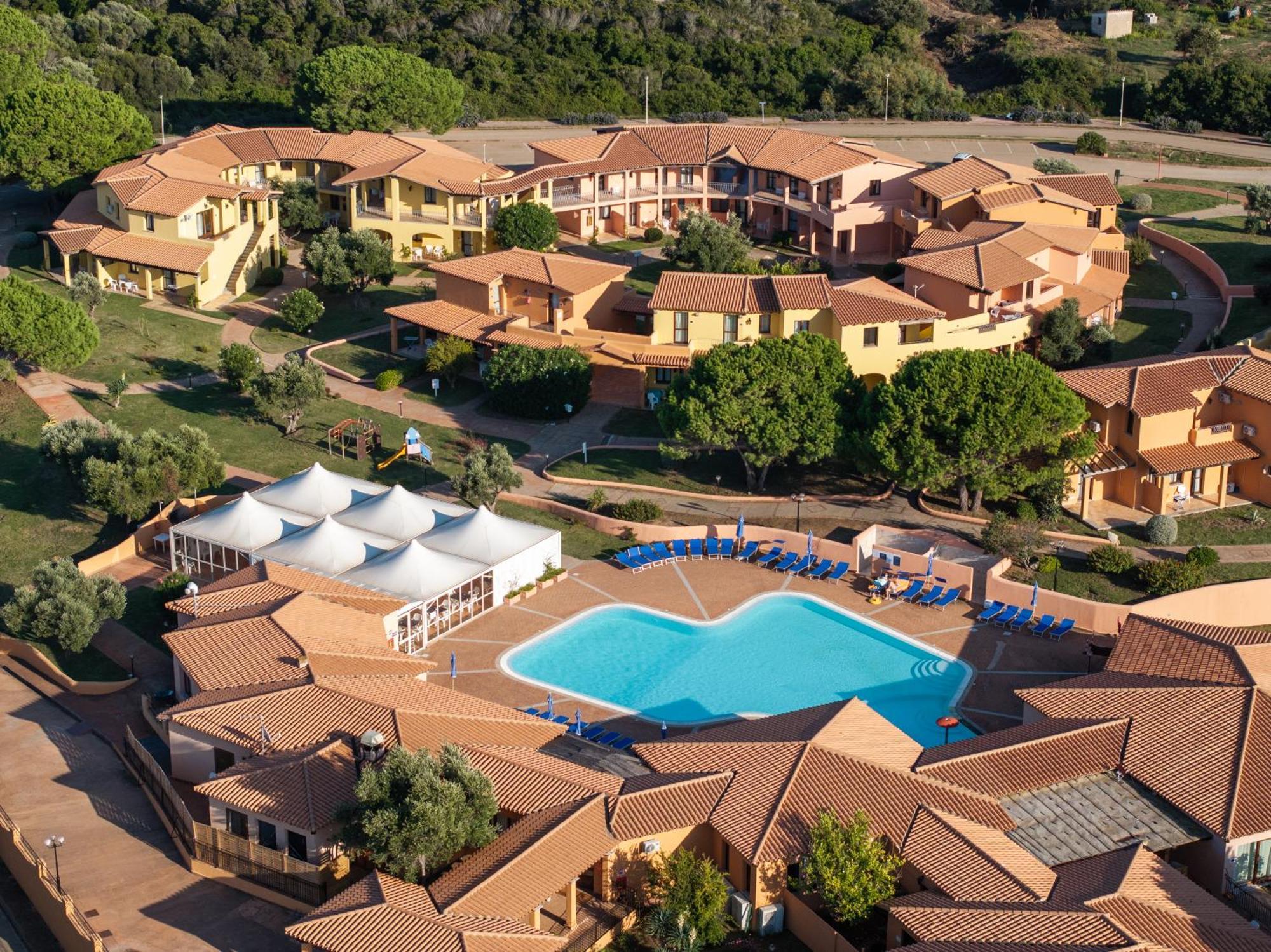 Residence Baia Dei Mirti Vignola Mare Luaran gambar