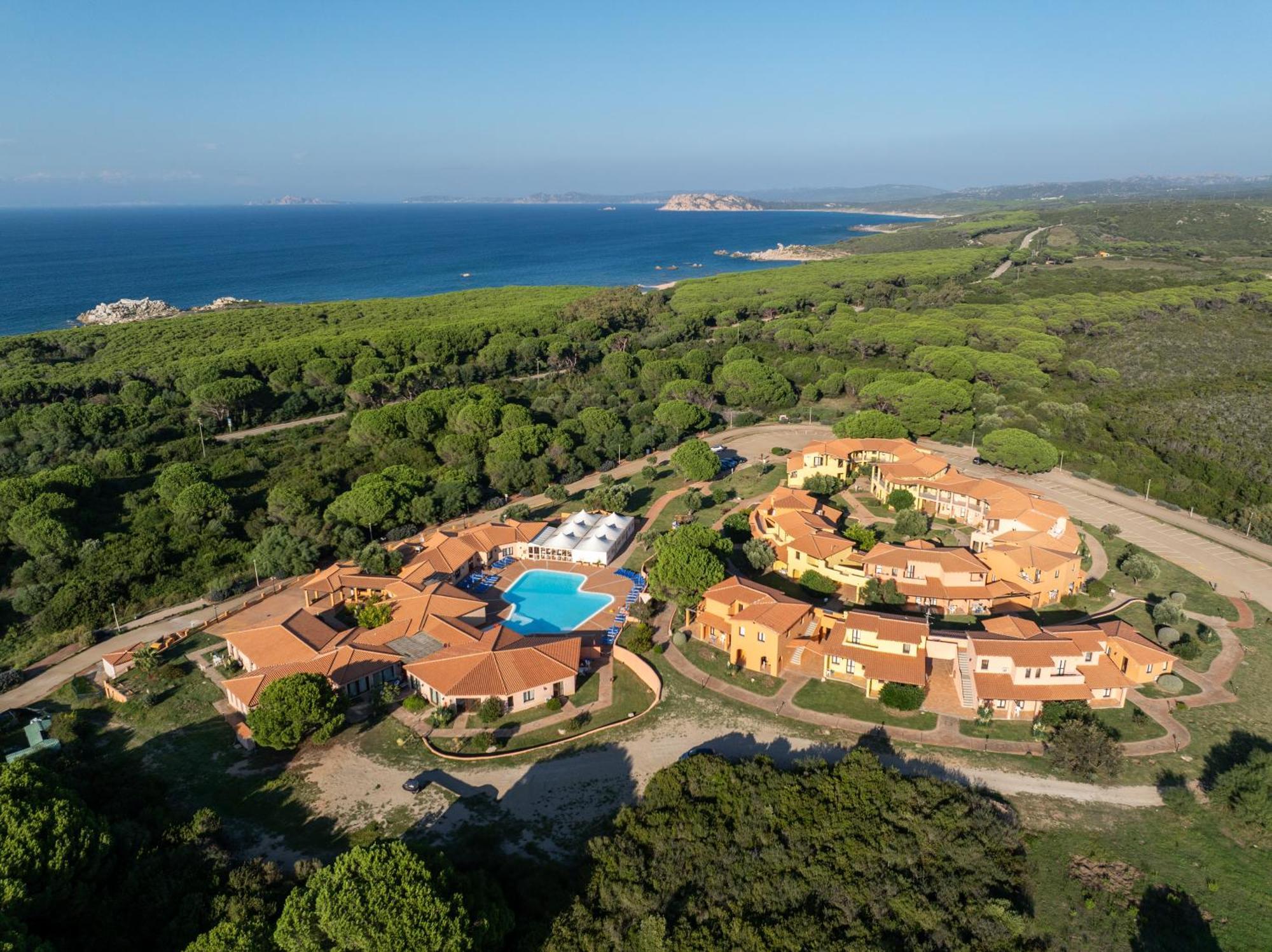 Residence Baia Dei Mirti Vignola Mare Luaran gambar