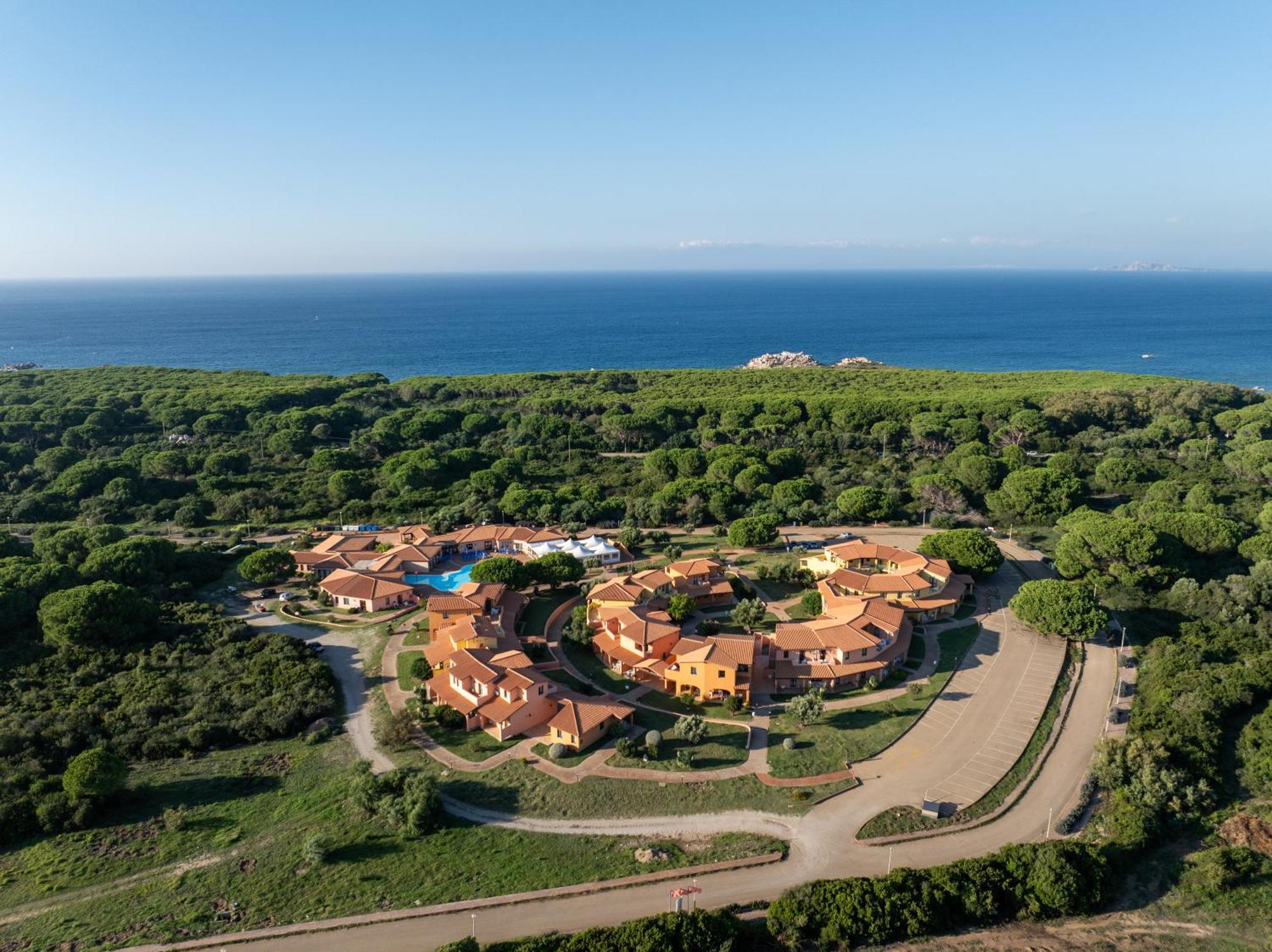 Residence Baia Dei Mirti Vignola Mare Luaran gambar