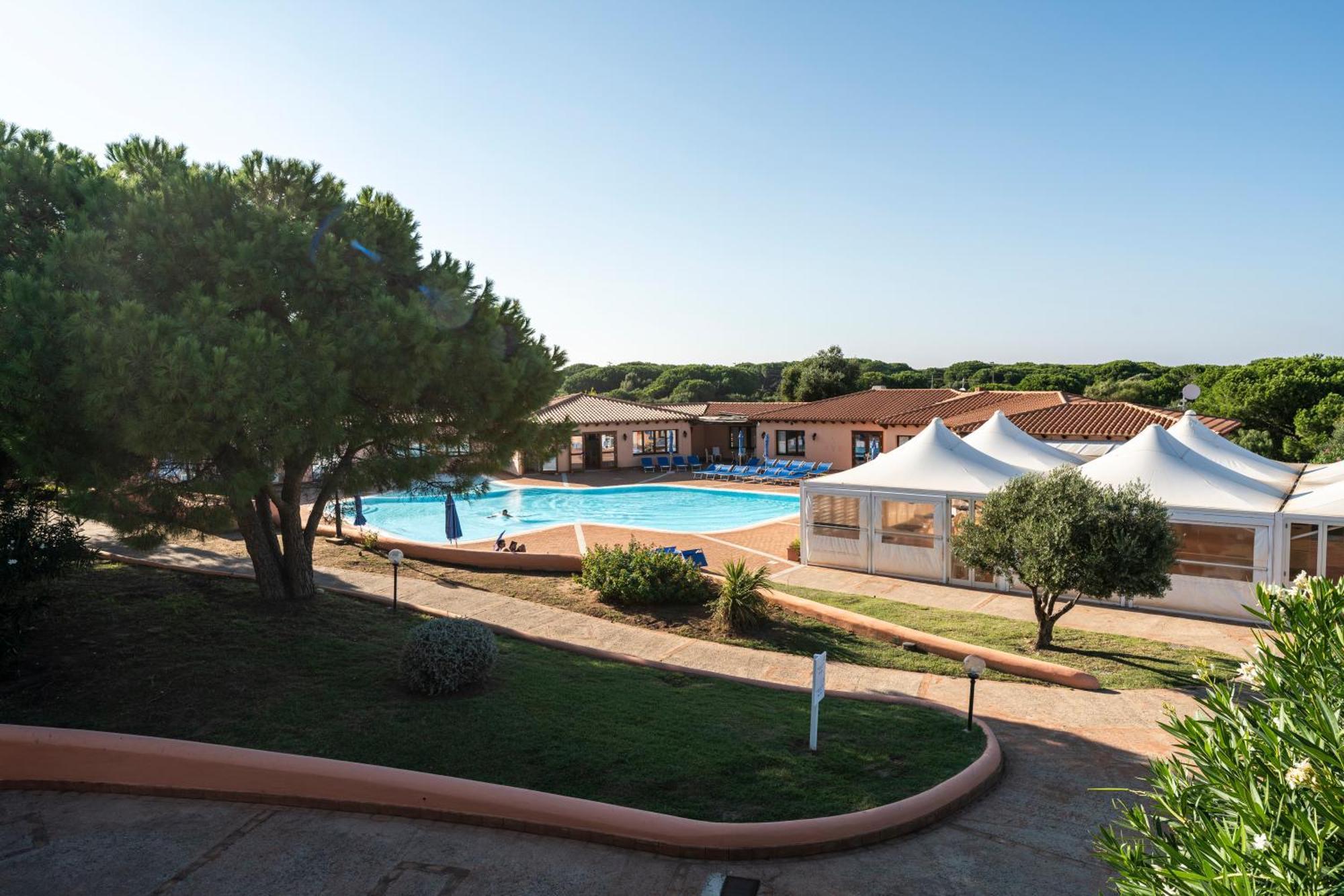 Residence Baia Dei Mirti Vignola Mare Luaran gambar